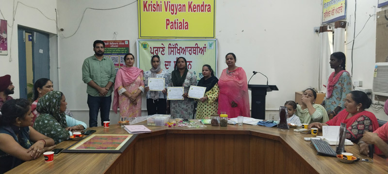 Krishi Vigyan Kendra organized a meeting of the trainees who have received training
